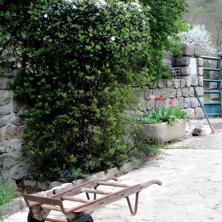 Panzió La Bergerie De L'aulagner Saint-Julien-Labrousse